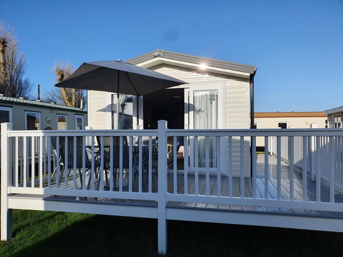 Parkview Caravan California Cliffs Great Yarmouth Bagian luar foto