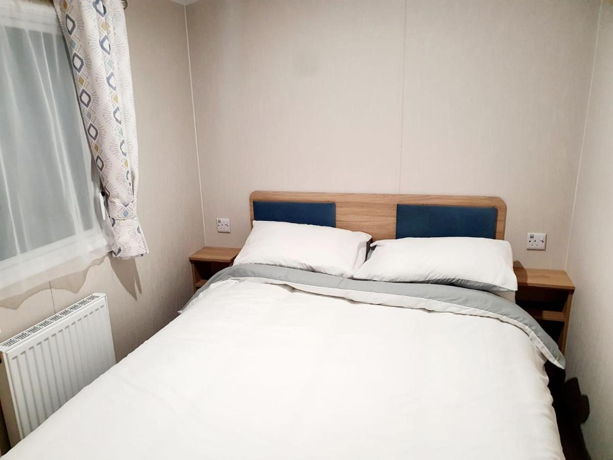 Parkview Caravan California Cliffs Great Yarmouth Bagian luar foto